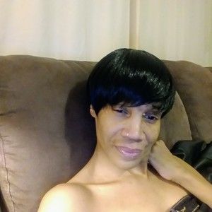 Meet your Posher, Renea